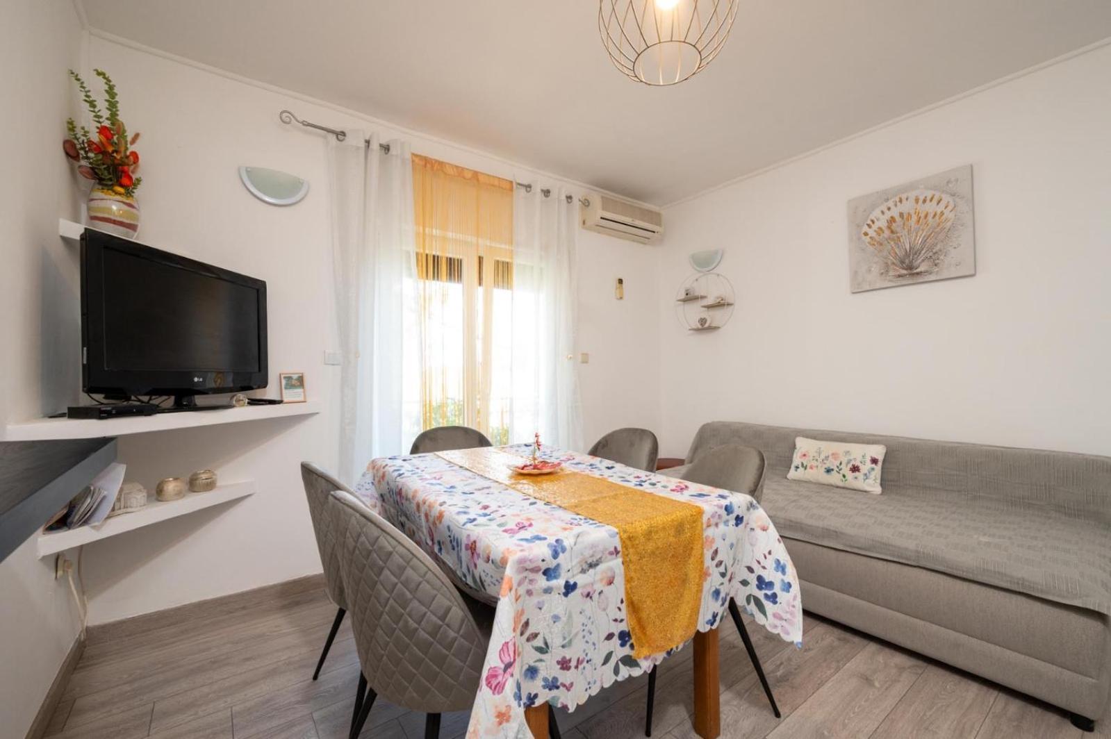 Apartments Lucija Trogir Buitenkant foto