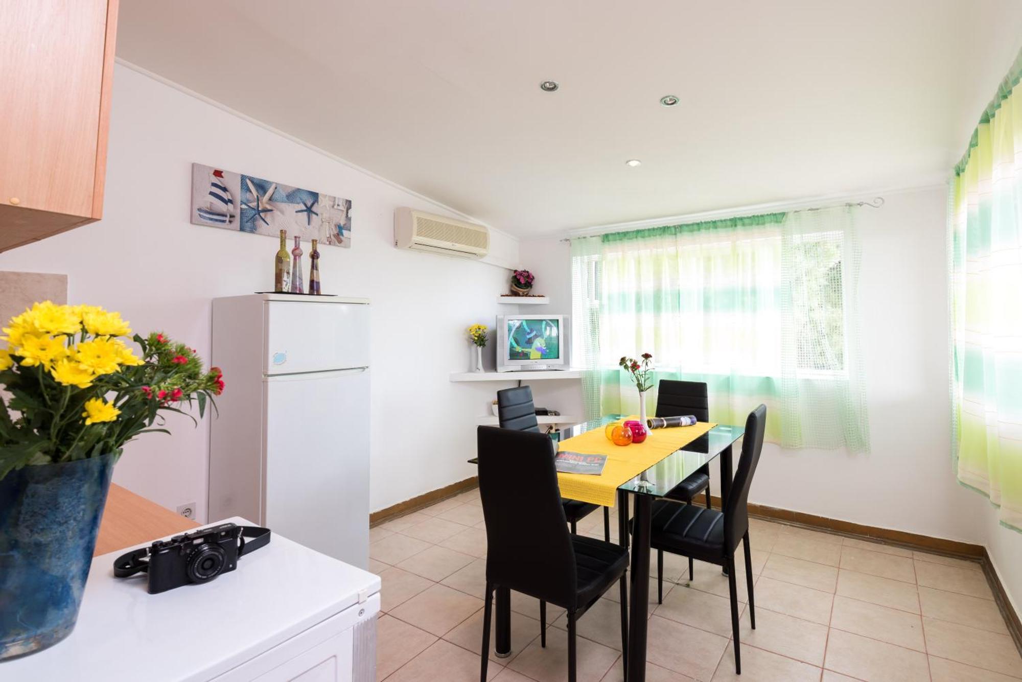 Apartments Lucija Trogir Kamer foto
